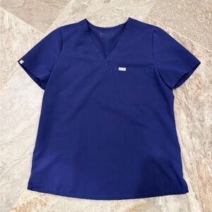 FIGS Navy medium top